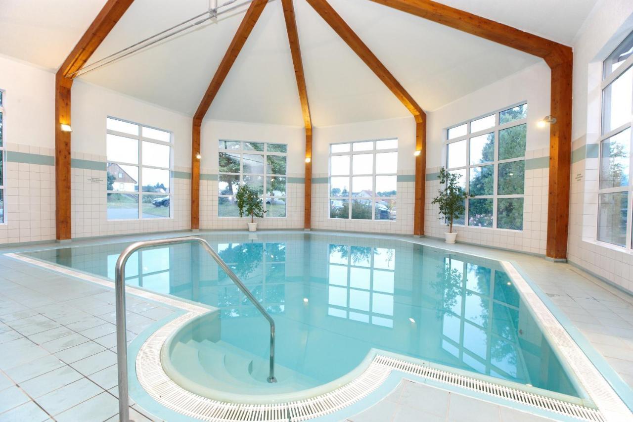Sonnenhotel Feldberg Am See Mit Schwimmbad, Sauna Und Dampfbad Feldberg in Mecklenburg Eksteriør billede