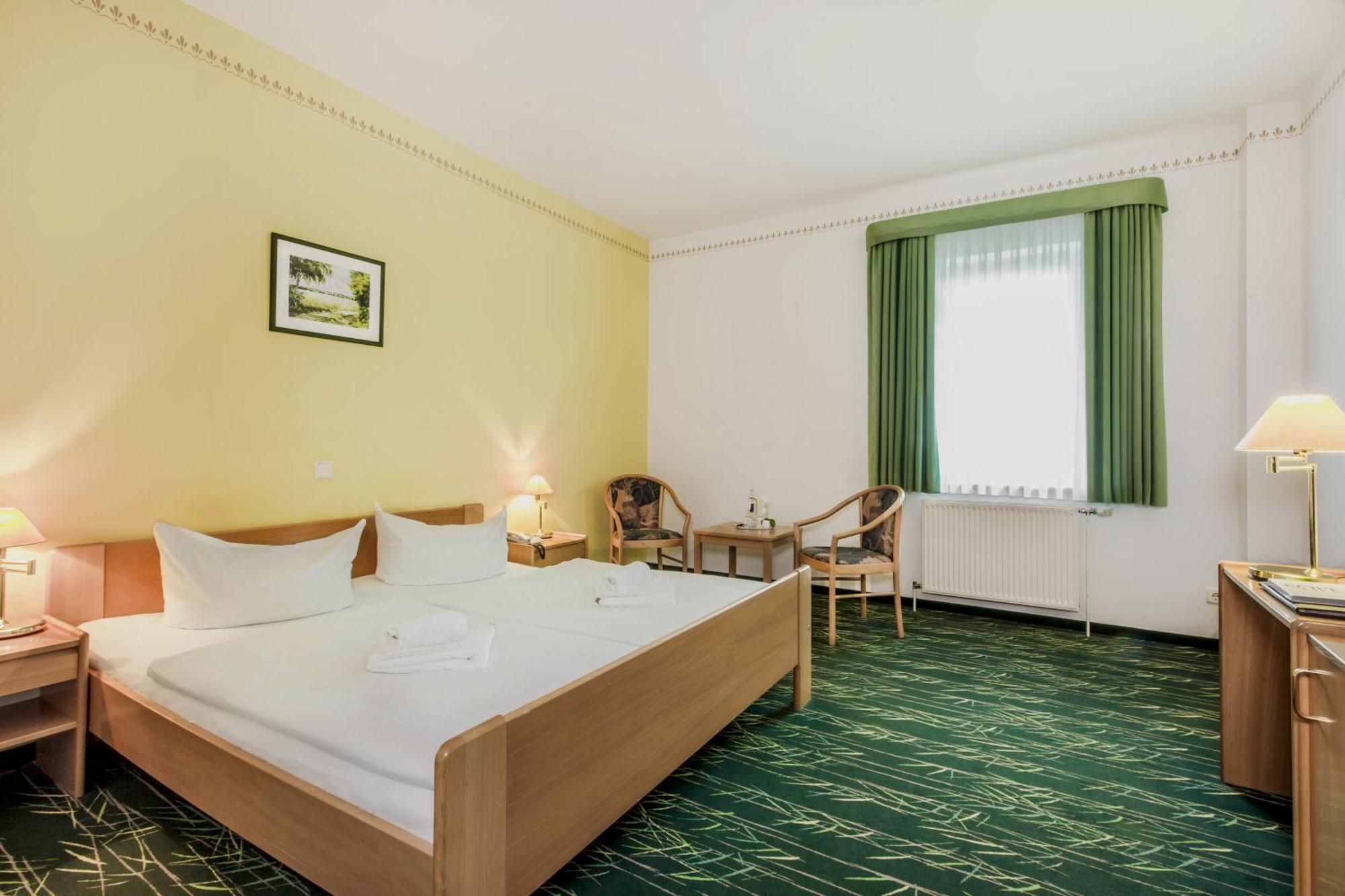 Sonnenhotel Feldberg Am See Mit Schwimmbad, Sauna Und Dampfbad Feldberg in Mecklenburg Eksteriør billede