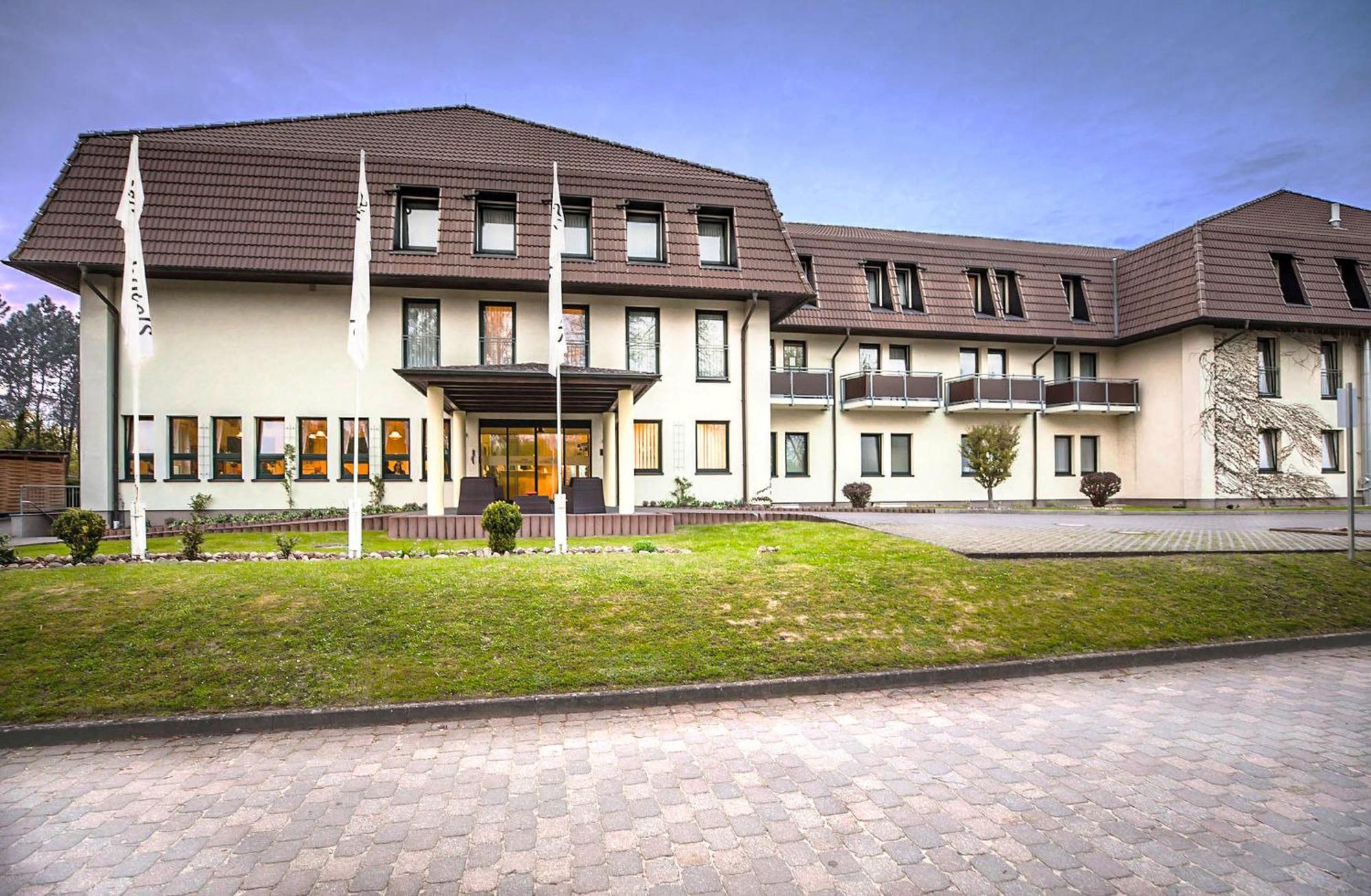 Sonnenhotel Feldberg Am See Mit Schwimmbad, Sauna Und Dampfbad Feldberg in Mecklenburg Eksteriør billede