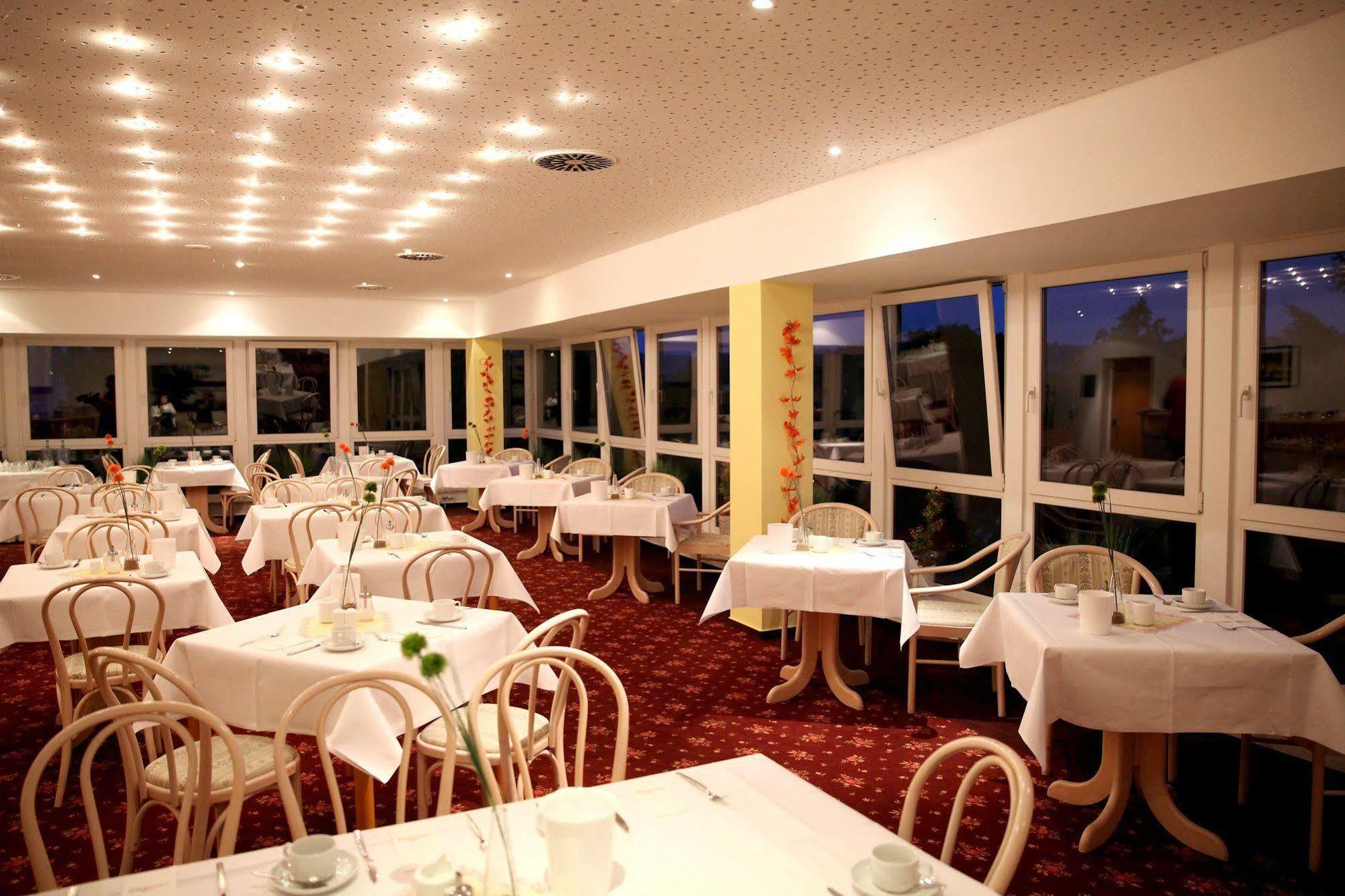 Sonnenhotel Feldberg Am See Mit Schwimmbad, Sauna Und Dampfbad Feldberg in Mecklenburg Eksteriør billede
