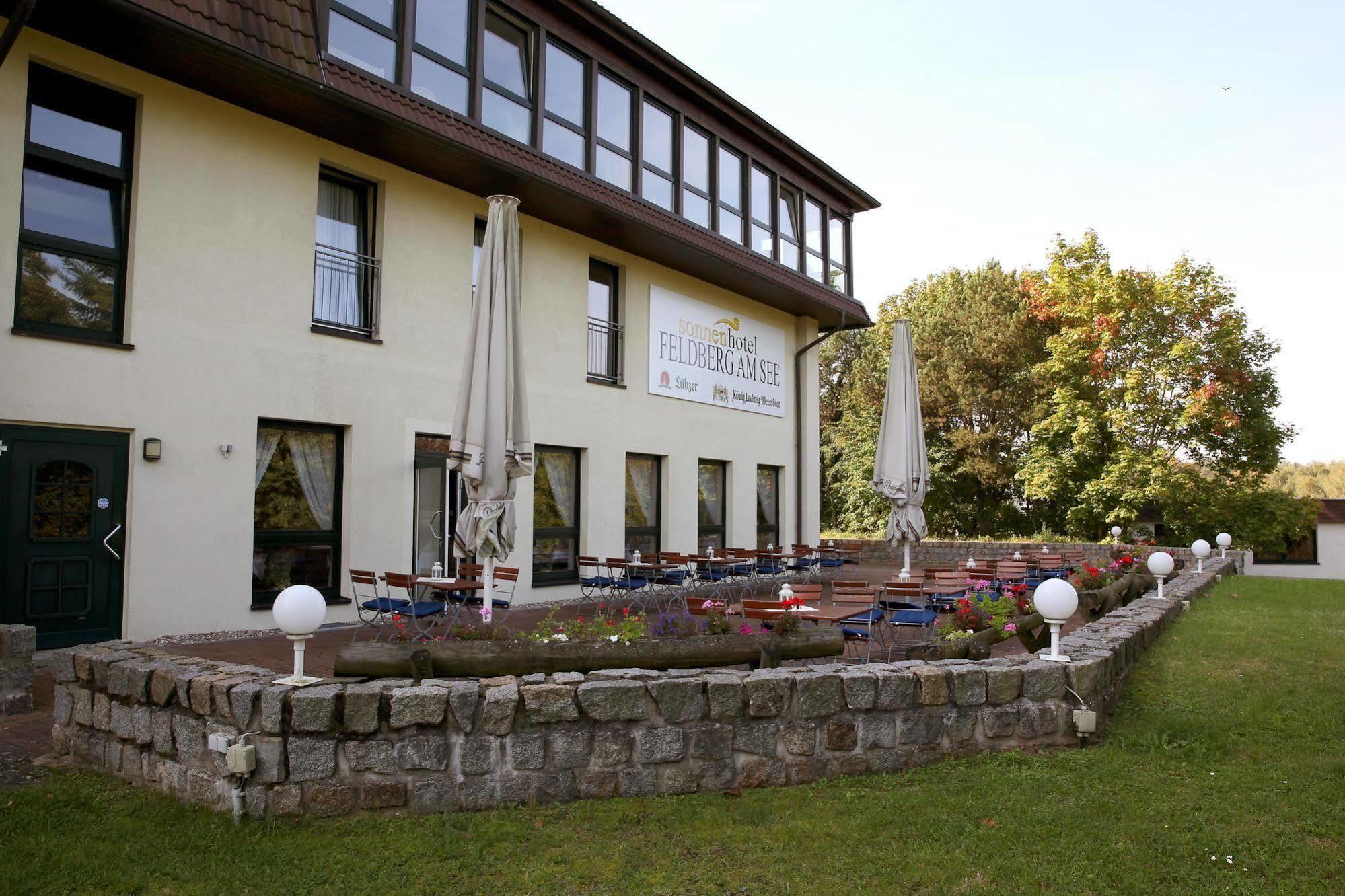 Sonnenhotel Feldberg Am See Mit Schwimmbad, Sauna Und Dampfbad Feldberg in Mecklenburg Eksteriør billede
